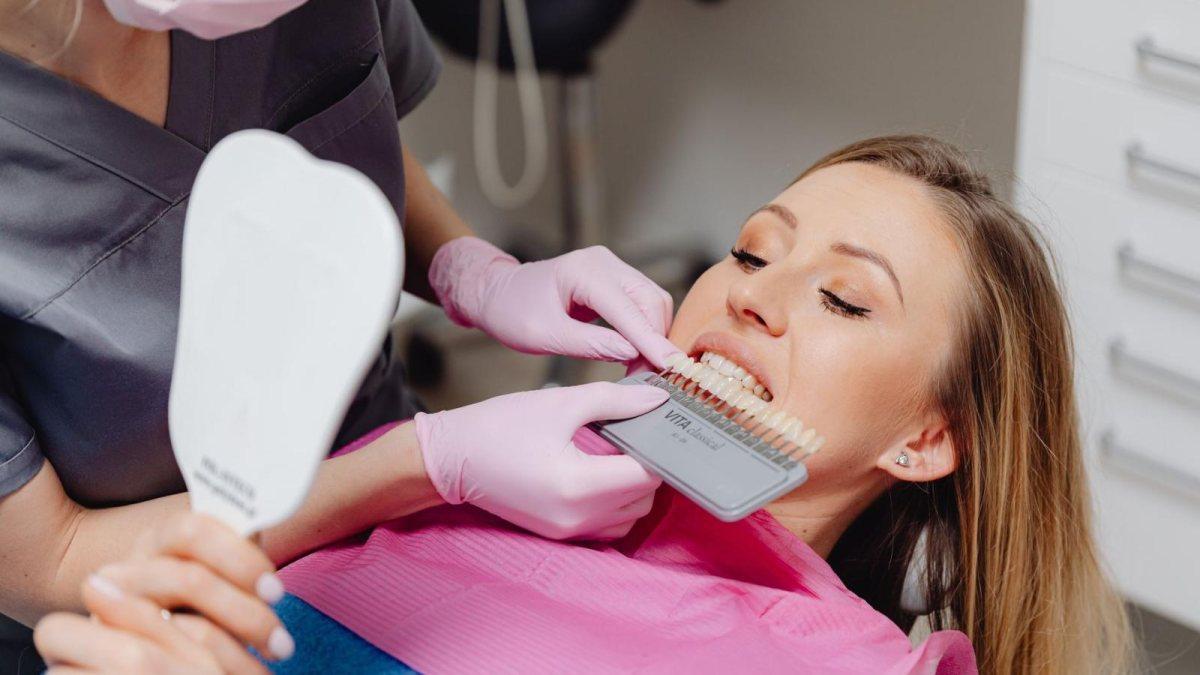 Clarear os Dentes em Casa: Dois Tratamentos